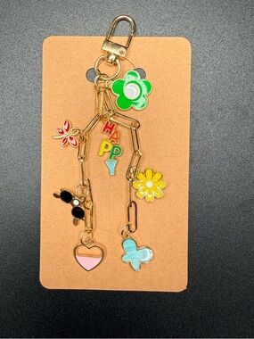 Double chain gold tone keychain